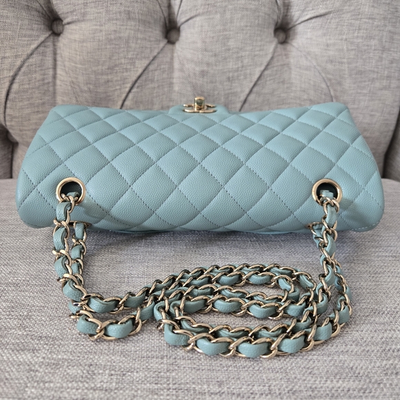 Authentic Chanel Medium Classic Flap Tiffany Blue Caviar - Picture 8 of 16